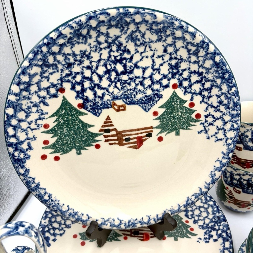 Tienshan Folk Craft Dinner Plate Cabin In The Snow Christmas Red Dots 10-3/8"